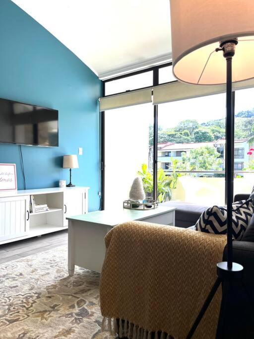 Cr Mariposa Lakeview Penthouse With Office Space, Pool, Gym, Tennis Apartment Santa Ana (San Jose)