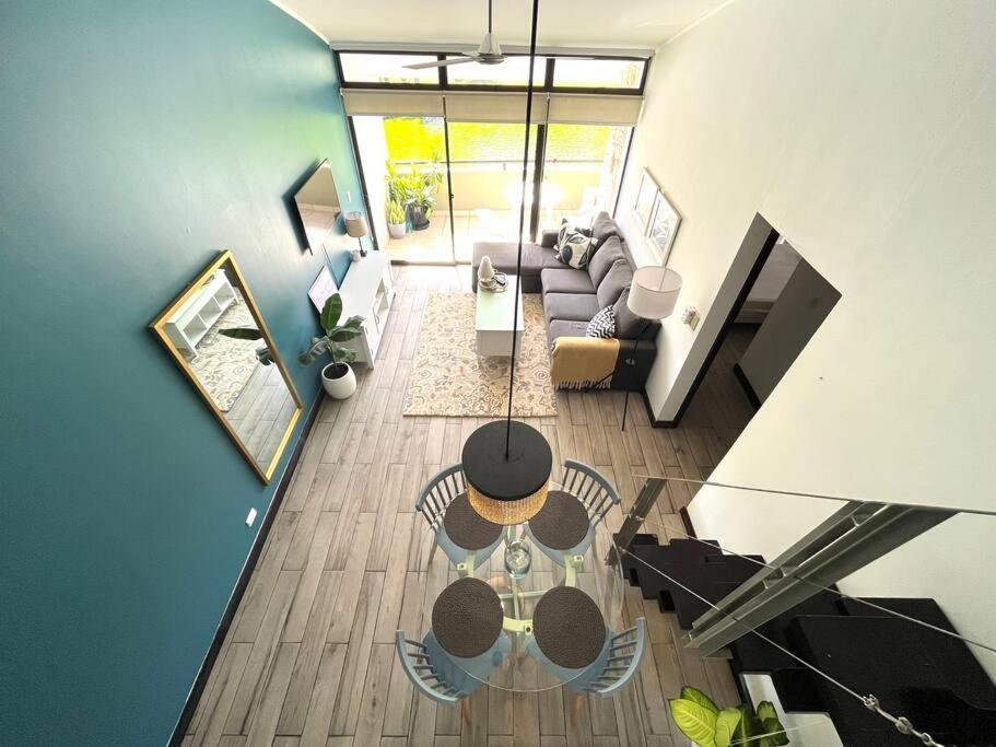 Cr Mariposa Lakeview Penthouse With Office Space, Pool, Gym, Tennis * Santa Ana (San Jose)
